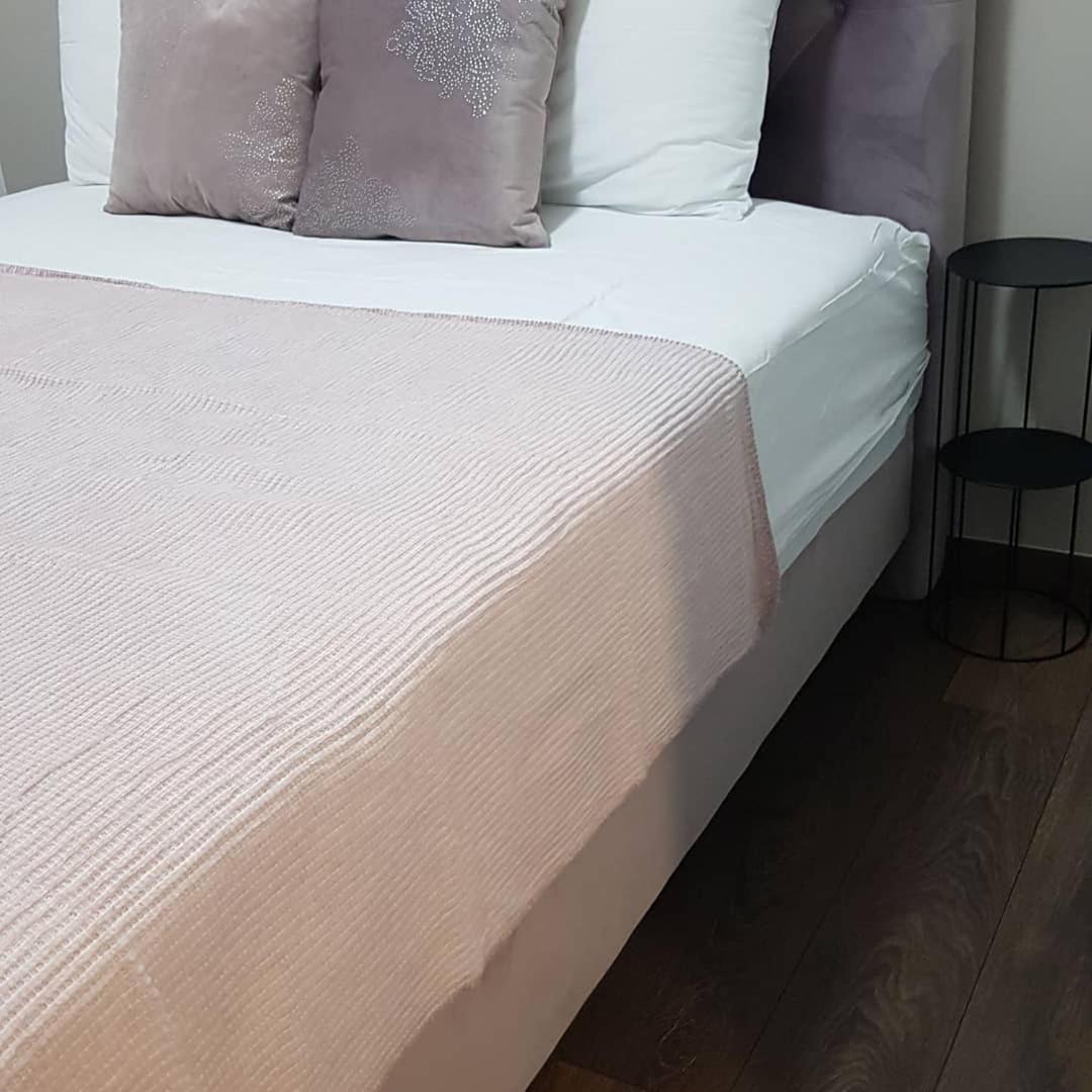 Villa Kap Zagreb Bilik gambar
